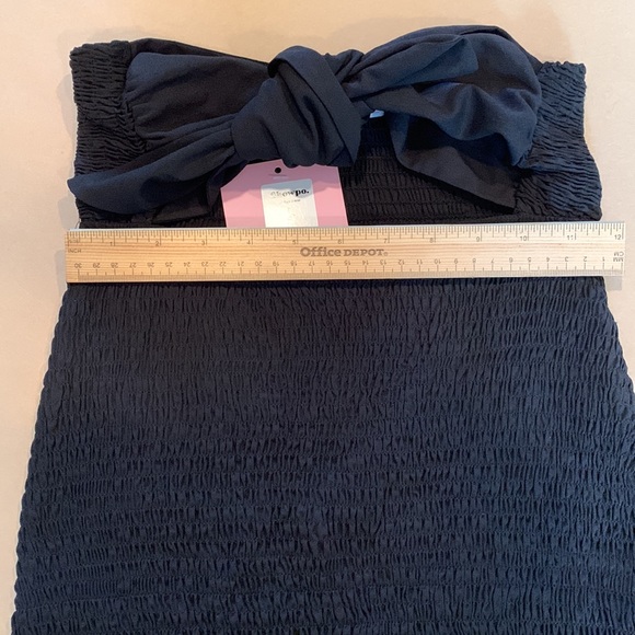 NWT- Black Mini Dress.  Size 6 - Picture 4 of 6